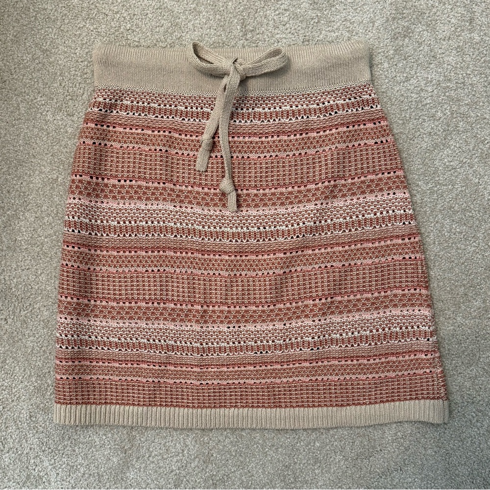 Lou & Grey Textured Knit Skirt in Beige and Pink